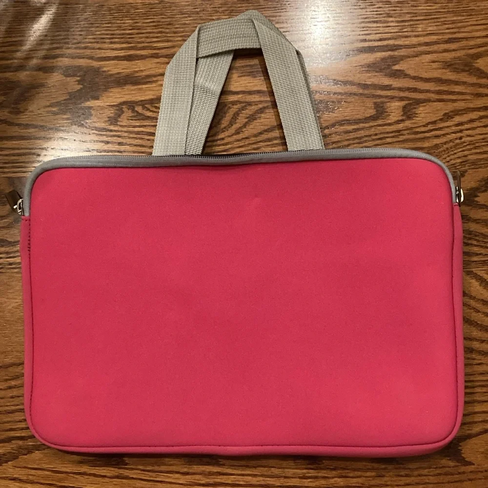 Pink laptop carry case